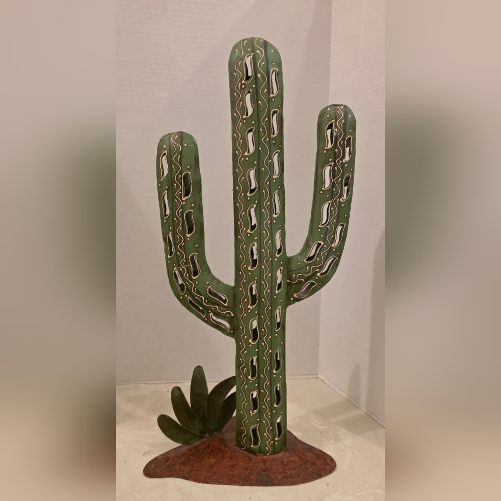 18" Saguaro Cactus Handpainted Metal Tabletop Southwestern Art Green & Gold